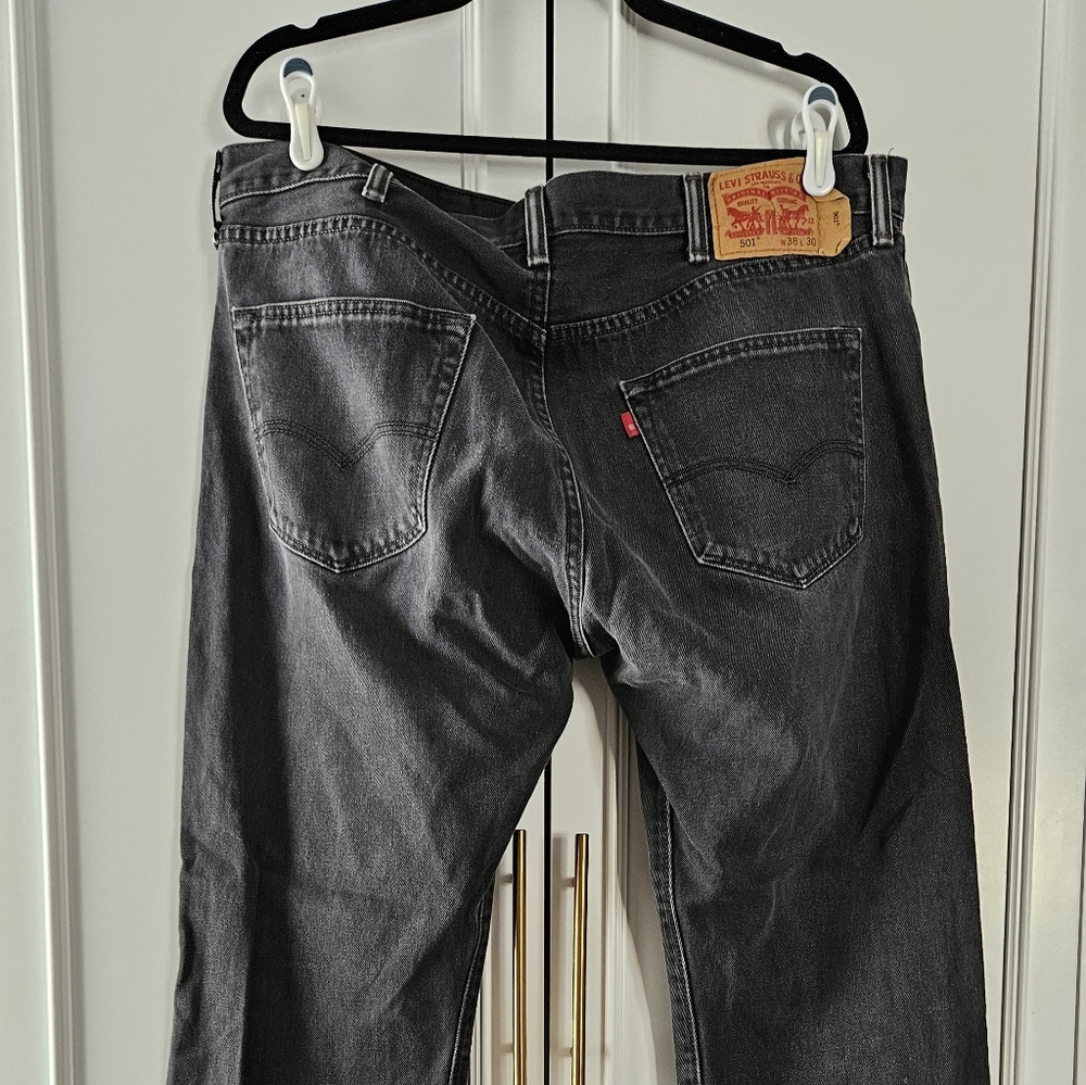 Levi's Men's Dark Gray Straight Jeans